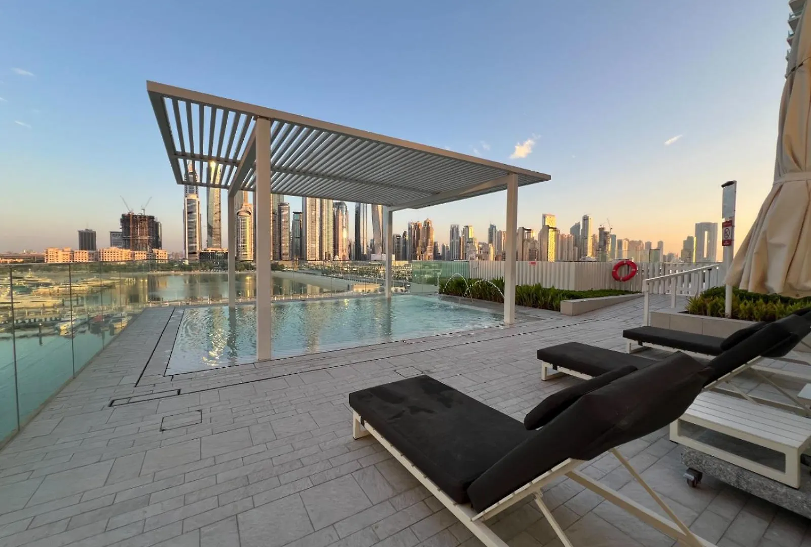 Full Sea View & Dubai Skyline - 4Br Lux Beachfront United Arab Emirates
