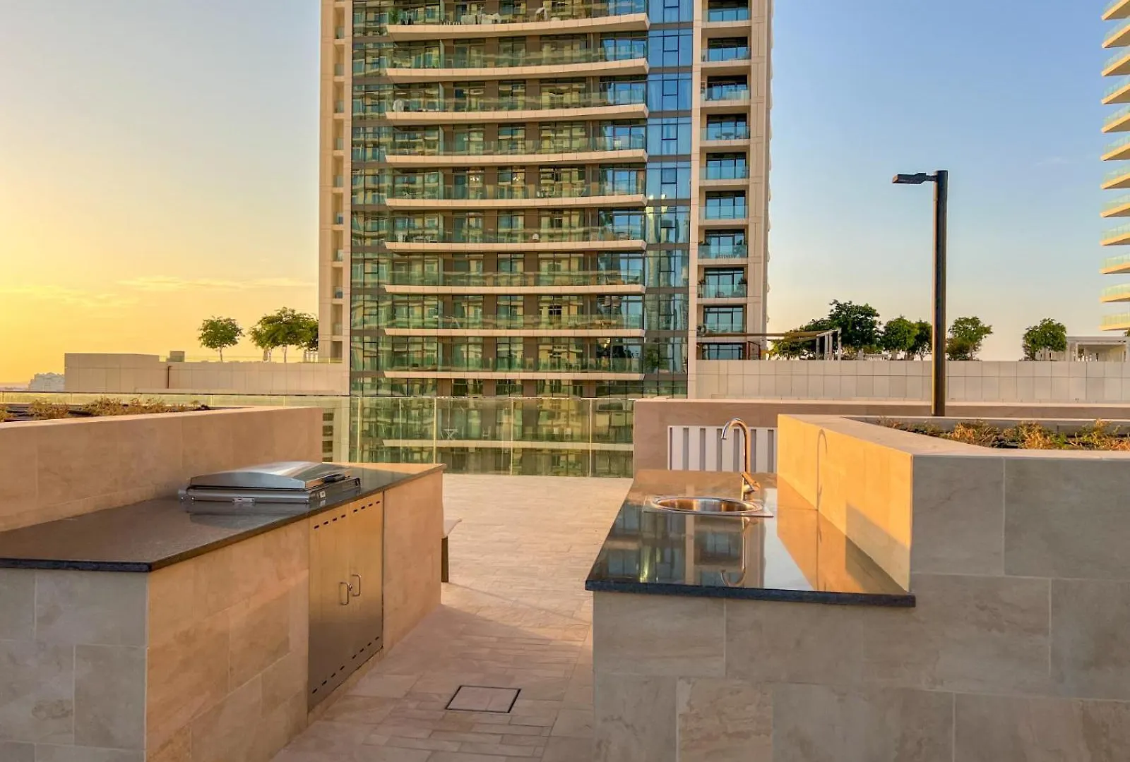 Full Sea View & Dubai Skyline - 4Br Lux Beachfront 0*,  United Arab Emirates