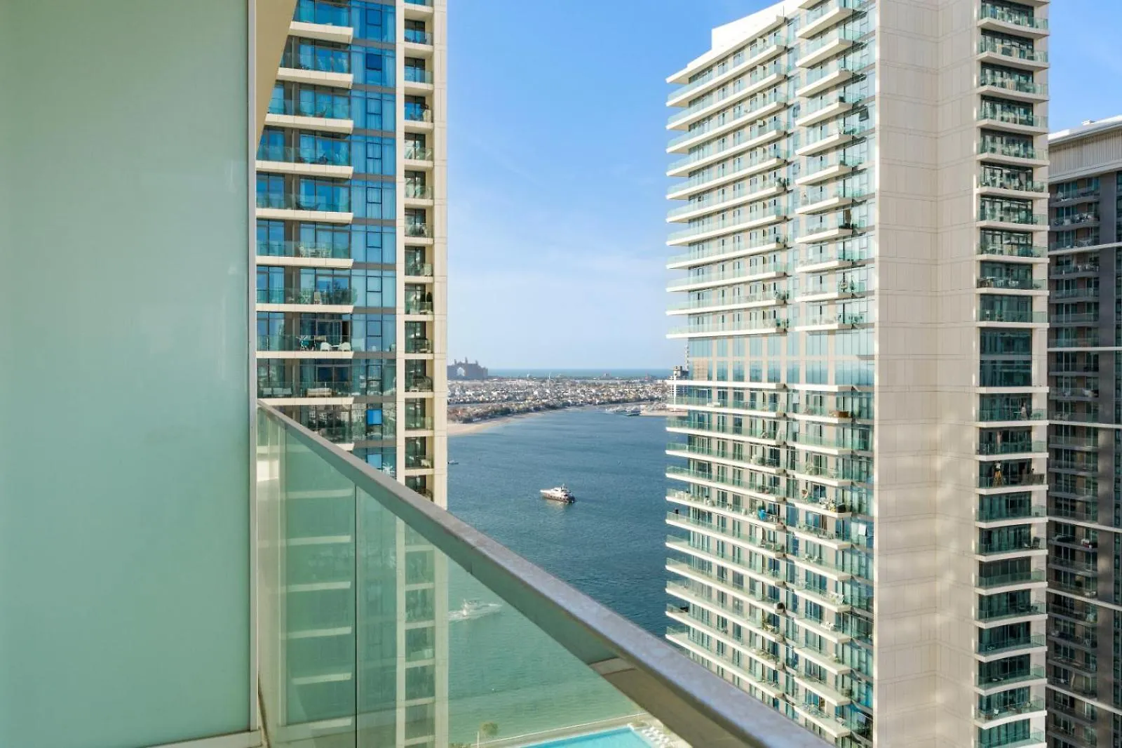 Full Sea View & Dubai Skyline - 4Br Lux Beachfront Apartment