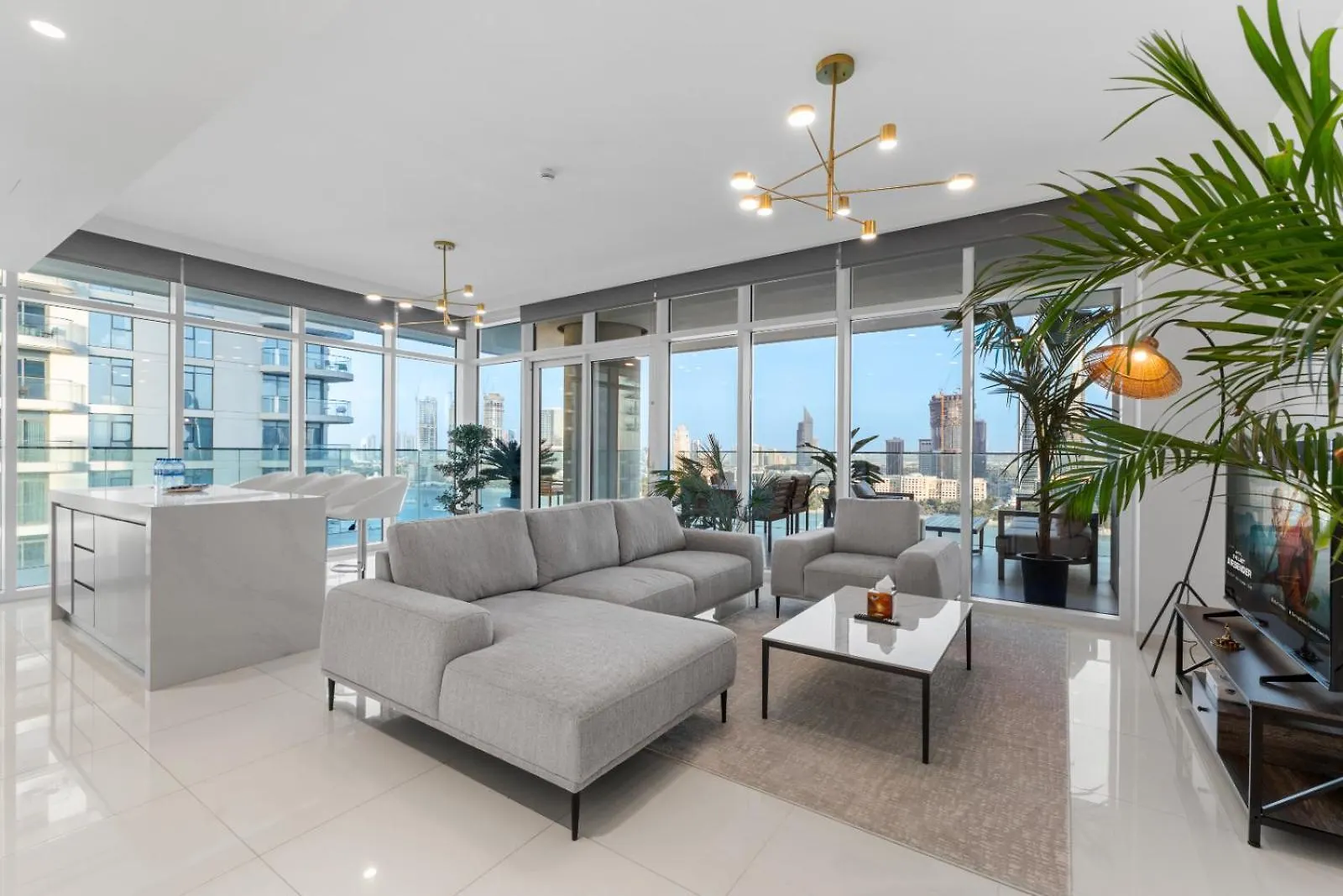 Full Sea View & Dubai Skyline - 4Br Lux Beachfront